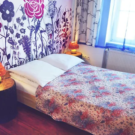 Hostel Kamieniczka Stop *